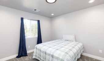 2413 N 5th St, Elko, NV 89801