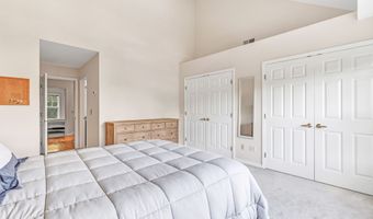 51 Faith Ln 51, Danbury, CT 06810