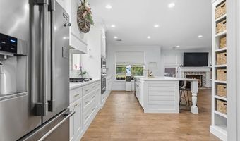 1707 Warwick Cir, Ardmore, OK 73401