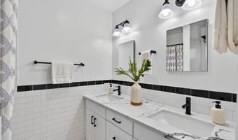 7576 McGroarty Terrace -7582, Los Angeles, CA 91042