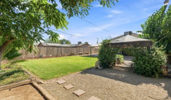 10840 Cedar St, Armona, CA 93202