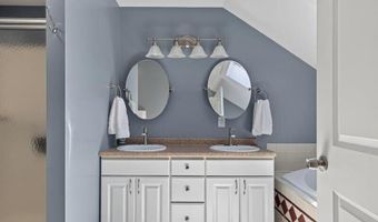 43 Skyline Rd, Bangor, ME 04401
