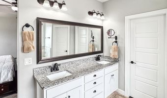 406 Plantation Ct, Carlsbad, NM 88220