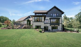 8279 Revado Hills Ct, Ada, MI 49301