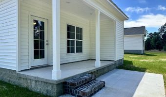 827 Fairway Rd, Ayden, NC 28513