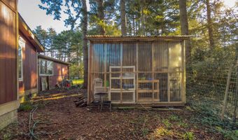 498 KLAMATH Ave SE, Bandon, OR 97411