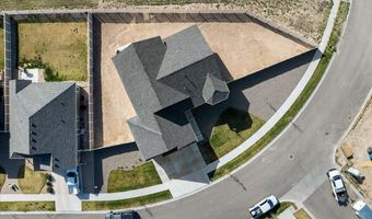 2200 LEDOUX Dr, Cheyenne, WY 82007