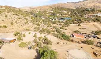 6535 Juniper Crest Rd, Agua Dulce, CA 91390