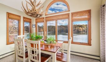 340 W Lakeshore Dr, Alloway, NJ 07422