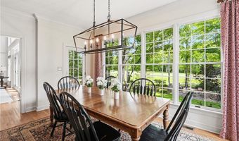 312 Aberdeen Ln, Aurora, OH 44202