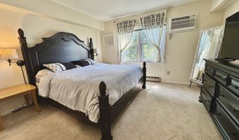 55 Mill Plain Rd 34-17, Danbury, CT 06811