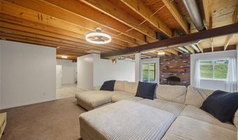 9616 Antonette Hills Dr, Affton, MO 63123