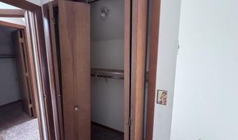 423 N Johnson St, Ada, OH 45810