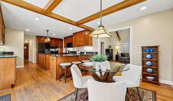 5735 BRADLEY Blvd, Bethesda, MD 20814