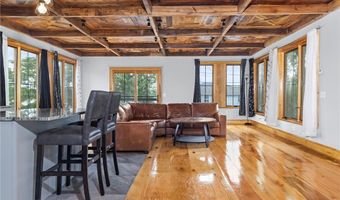 388 Sea View Dr, Warwick, RI 02889