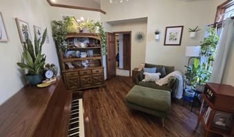 1905 Country Meadows Pl, Beatrice, NE 68310