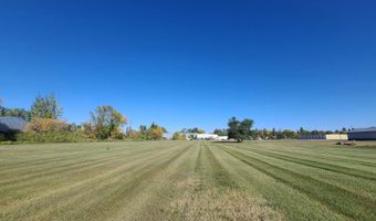 6-10 Pine St 6-10, Bottineau, ND 58318