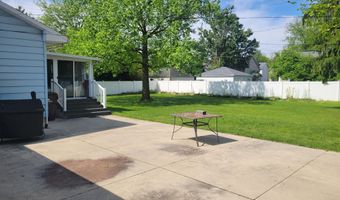 711 S Simon St, Ada, OH 45810