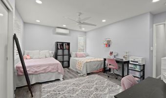 98-1077 D Komo Mai Dr 56, Aiea, HI 96701