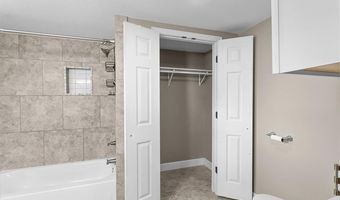 802 F St, Barling, AR 72923