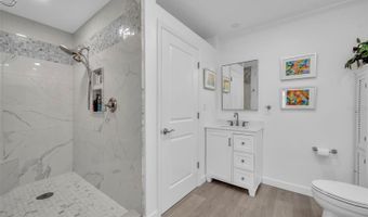 2305 EDGEWATER Dr 1602, Orlando, FL 32804