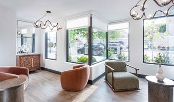 701 N HENRY St 204, Alexandria, VA 22314