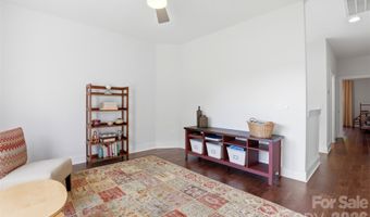 715 E 28th St, Charlotte, NC 28205