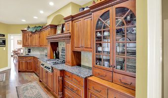 5695 N London Rd, Fairland, IN 46126