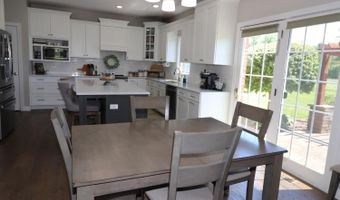 1171 Legacy Ln, Batesville, IN 47006