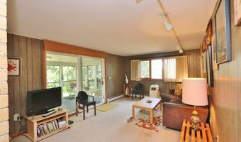 16 Hempstead Ave, Bangor, ME 04401