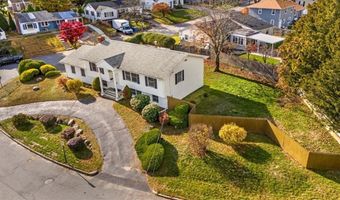 10 Sheffield Rd, Cranston, RI 02920