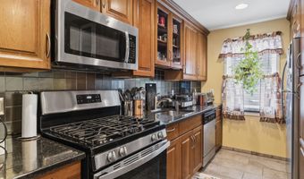 12 EGAN Ct, Bayonne, NJ 07002