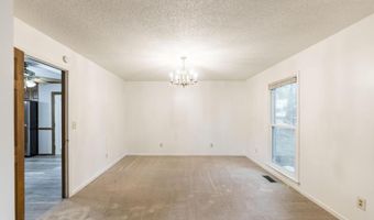 1404 Beaver Oaks Dr, Macon, GA 31220