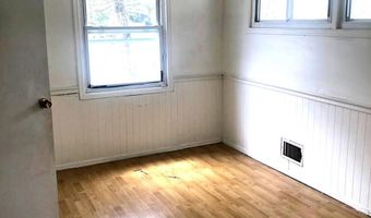 56 Benjoe Dr, Amityville, NY 11701