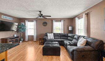904 NE 48th Ln, Ankeny, IA 50021