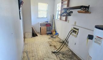 444 E 8th St, Baxter Springs, KS 66713