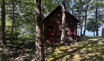 4 N Shore Rd, Abbot, ME 04406