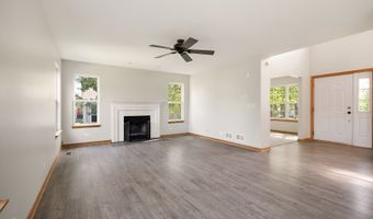 461 Winding Canyon Way, Algonquin, IL 60102