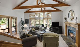 62824 Loma Vista Dr, Bend, OR 97701