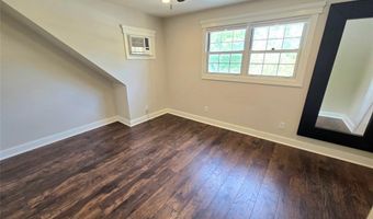 211 New Jersey Ave, Bergenfield, NJ 07621