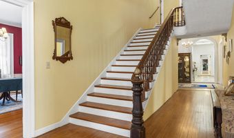 103 South St, Bath, ME 04530