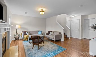 3755 Brookchase Ln, Charlotte, NC 28205