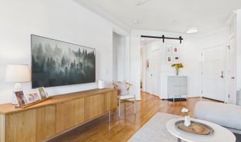 2101 N MONROE St #403, Arlington, VA 22207