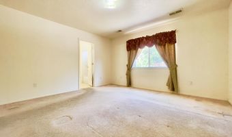6419 Amberside Rd NW, Albuquerque, NM 87120