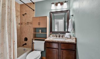 416 Harvest Hill Ct, Ballwin, MO 63021