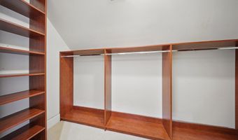 43582 OLD KINDERHOOK Dr, Ashburn, VA 20147