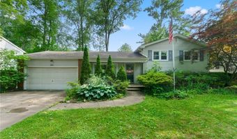 4295 Maureen Dr, Austintown, OH 44511