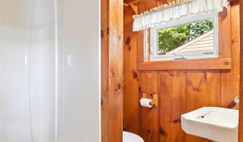 63 Lake Shore Dr, Barnstead, NH 03225