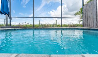 909 SILVER PALM Way, Apollo Beach, FL 33572