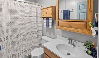 3112 Edgewood Ave, Alton, IL 62002